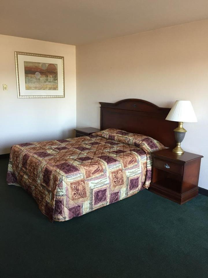 Summer Wind Budget Motel Newport Exterior foto